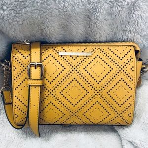 NWT Steve Madden Mustard Crossbody